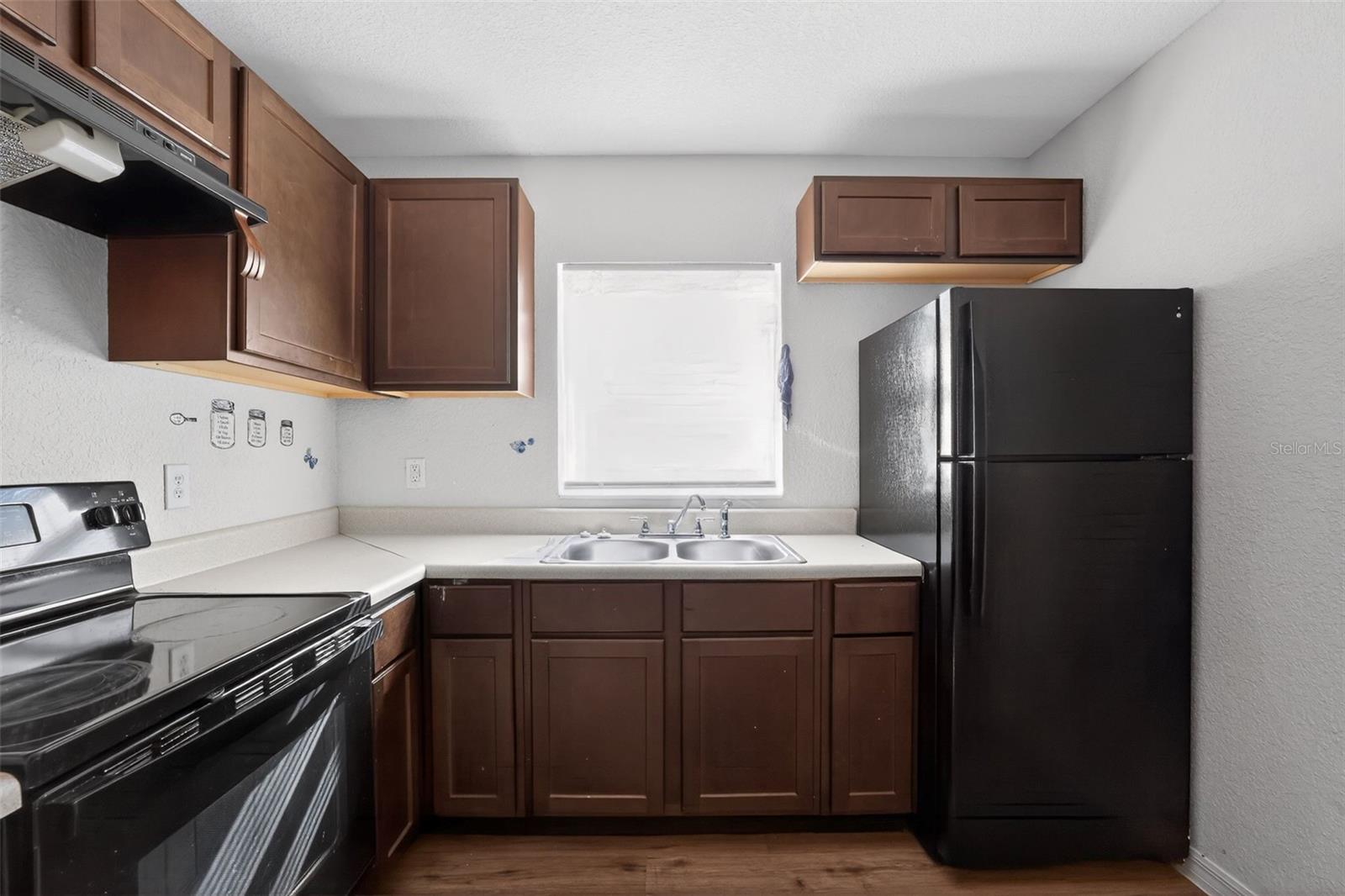 Image 7 of 33 For 2086 Martin Luther King Jr Boulevard