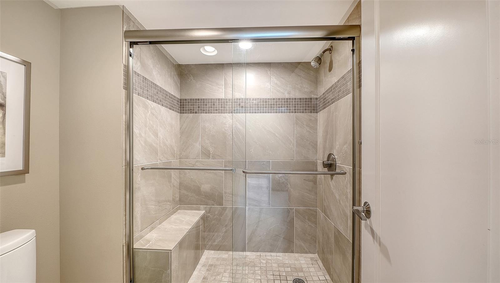 Image 19 of 44 For 2425 Gulf Of Mexico Drive 1a