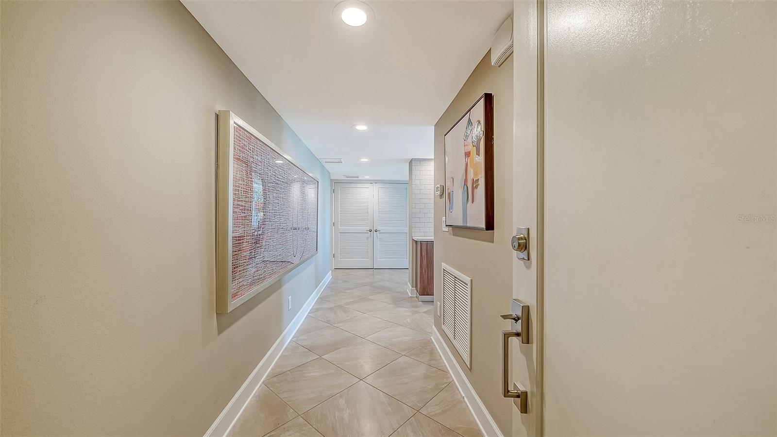 Image 26 of 44 For 2425 Gulf Of Mexico Drive 1a