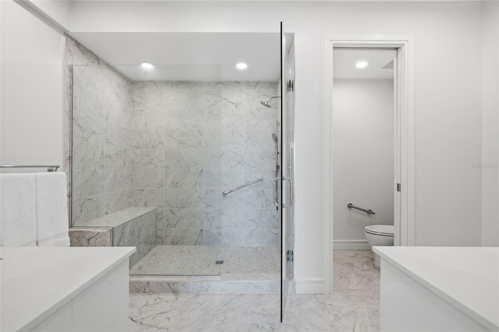 Image 14 of 40 For 711 Palm Avenue 302