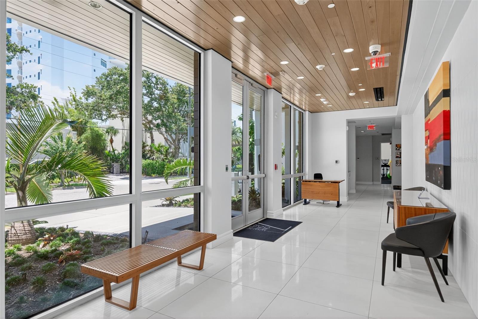 Image 23 of 40 For 711 Palm Avenue 302