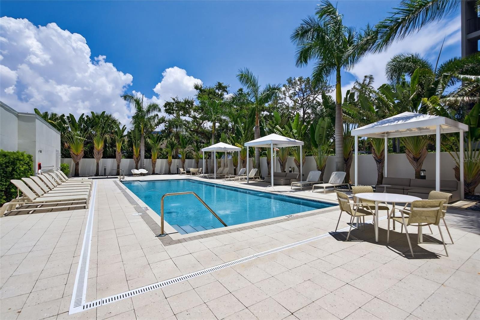 Image 25 of 40 For 711 Palm Avenue 302