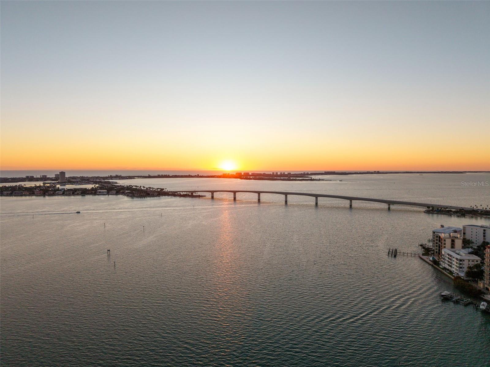 Image 37 of 40 For 711 Palm Avenue 302