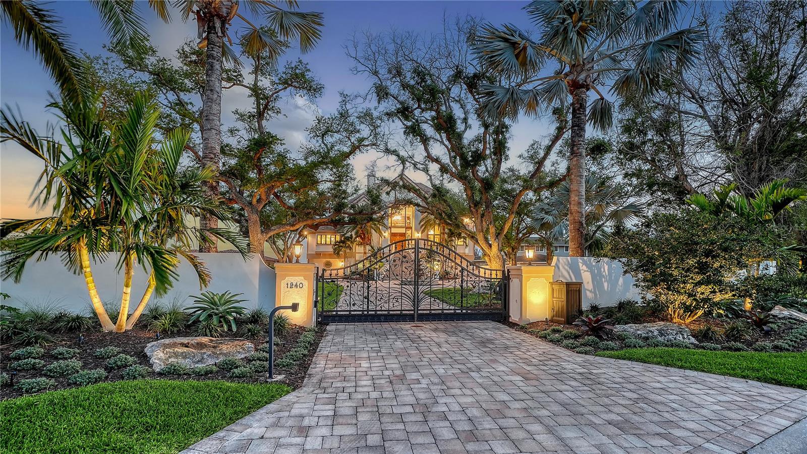 Details for 1240 Hillview Drive, SARASOTA, FL 34239