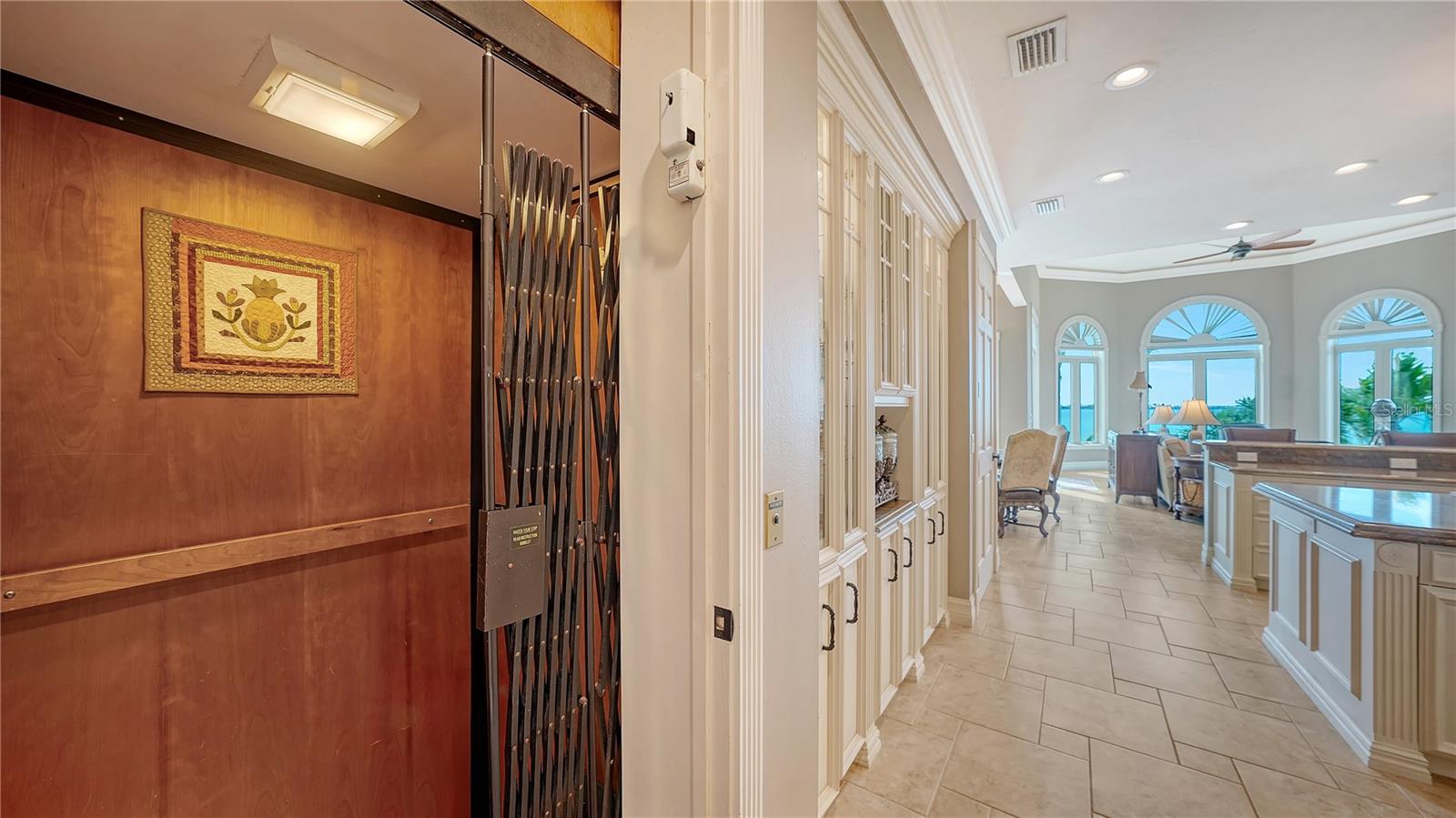 Image 25 of 54 For 1240 Hillview Drive