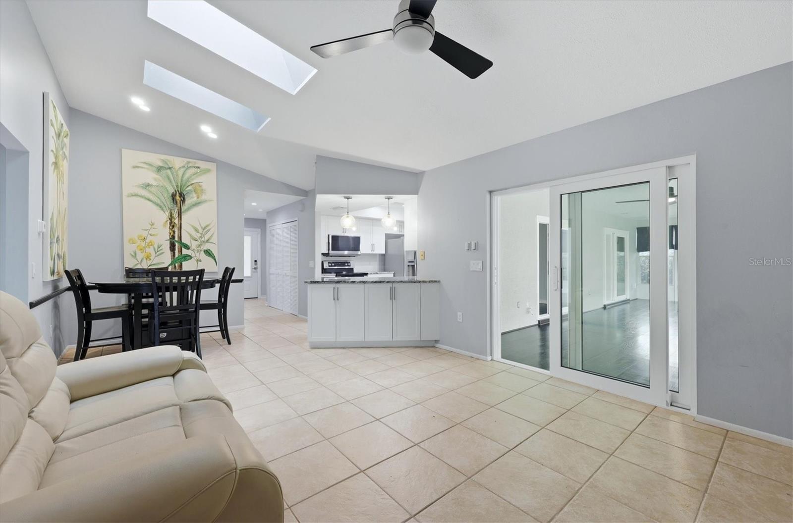 Image 20 of 44 For 5599 Wilde Oak Way