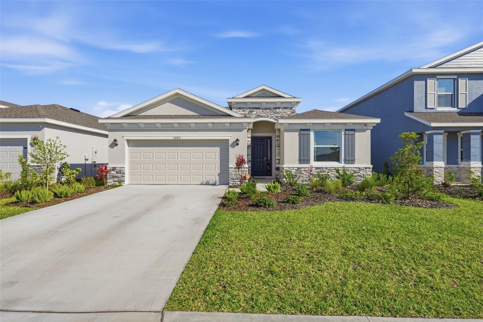 Image 2 of 52 For 5640 Silver Moonlight Drive