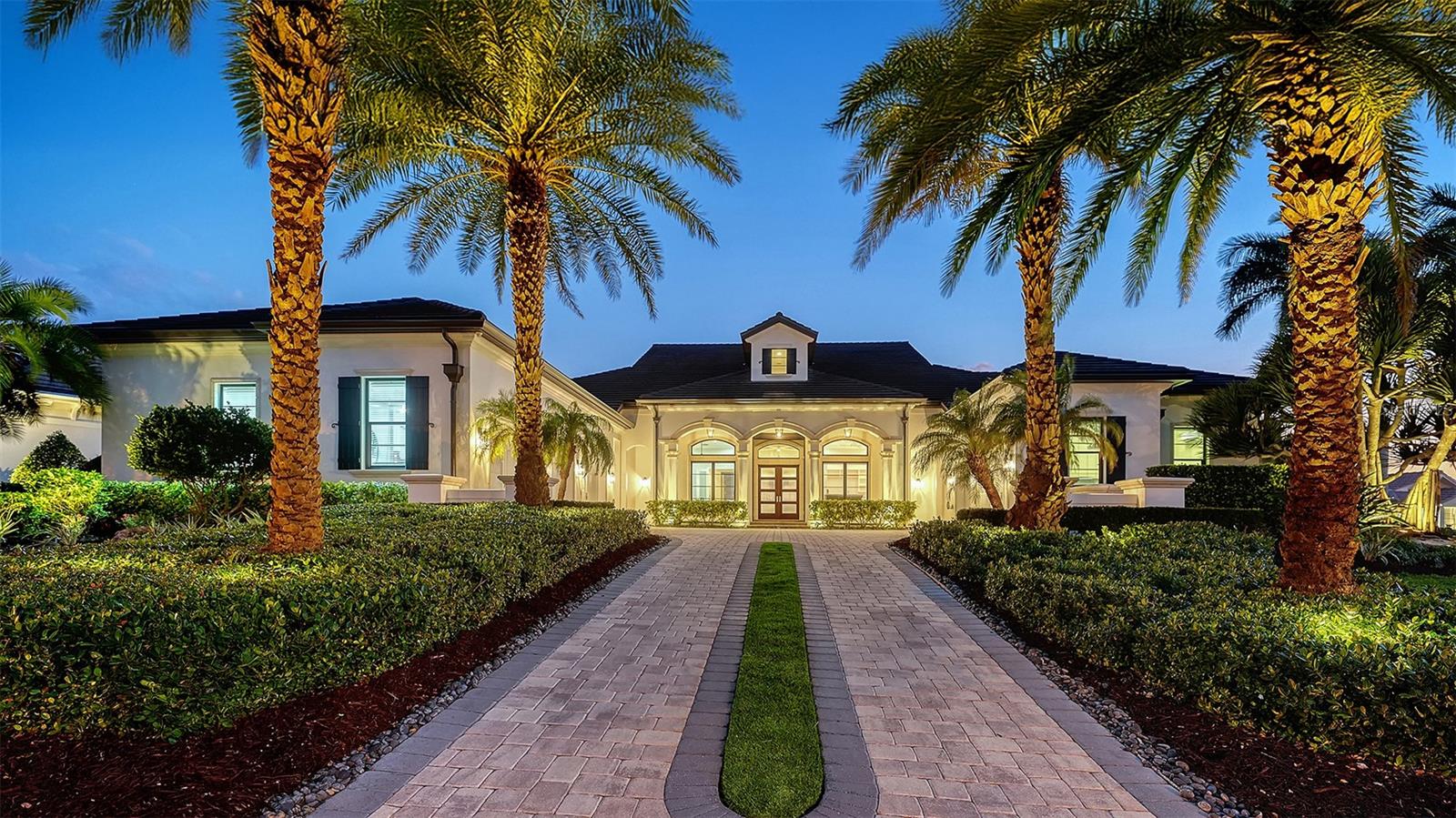 Image 10 of 100 For 313 Lookout Point Drive