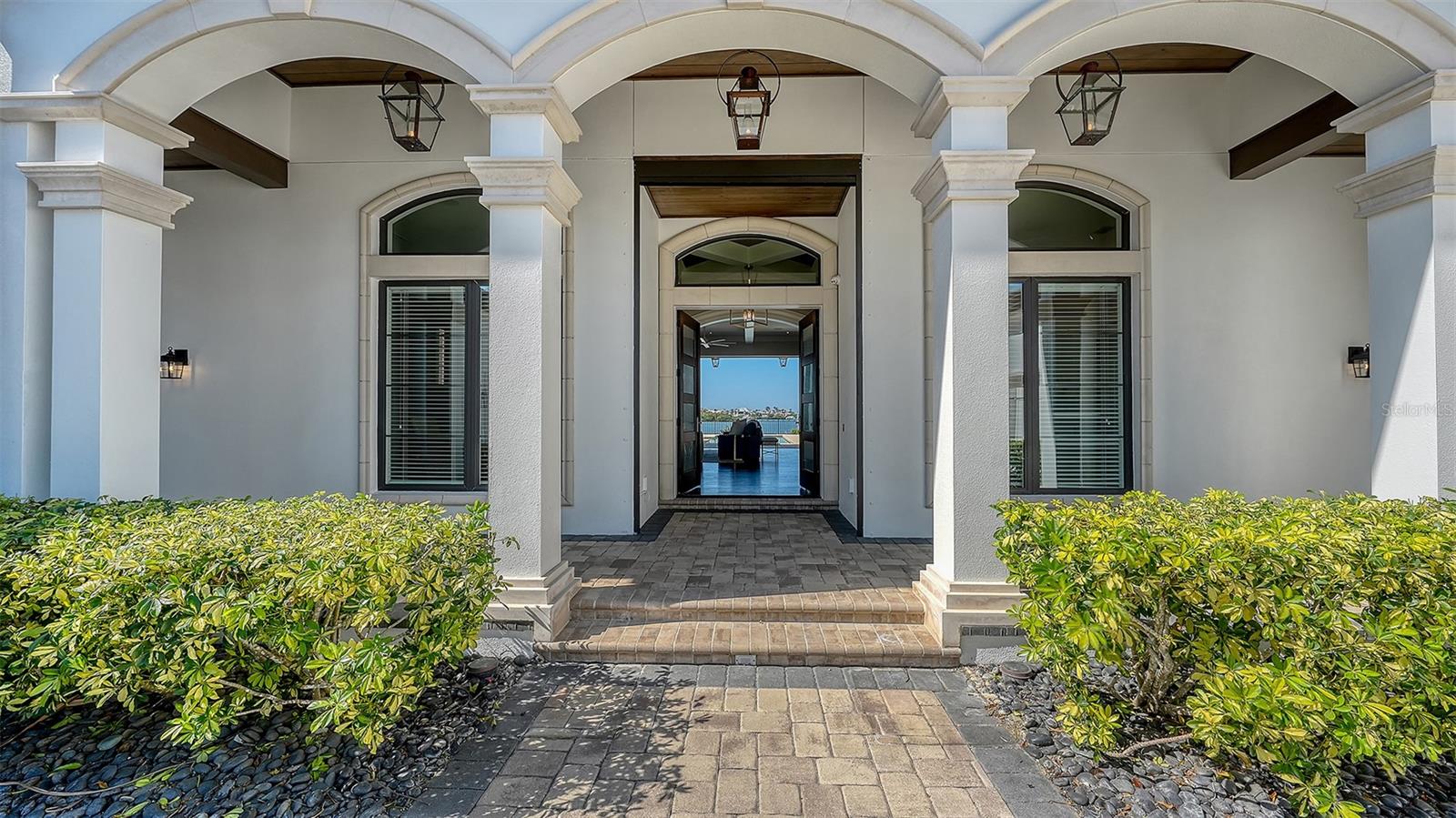 Image 17 of 100 For 313 Lookout Point Drive