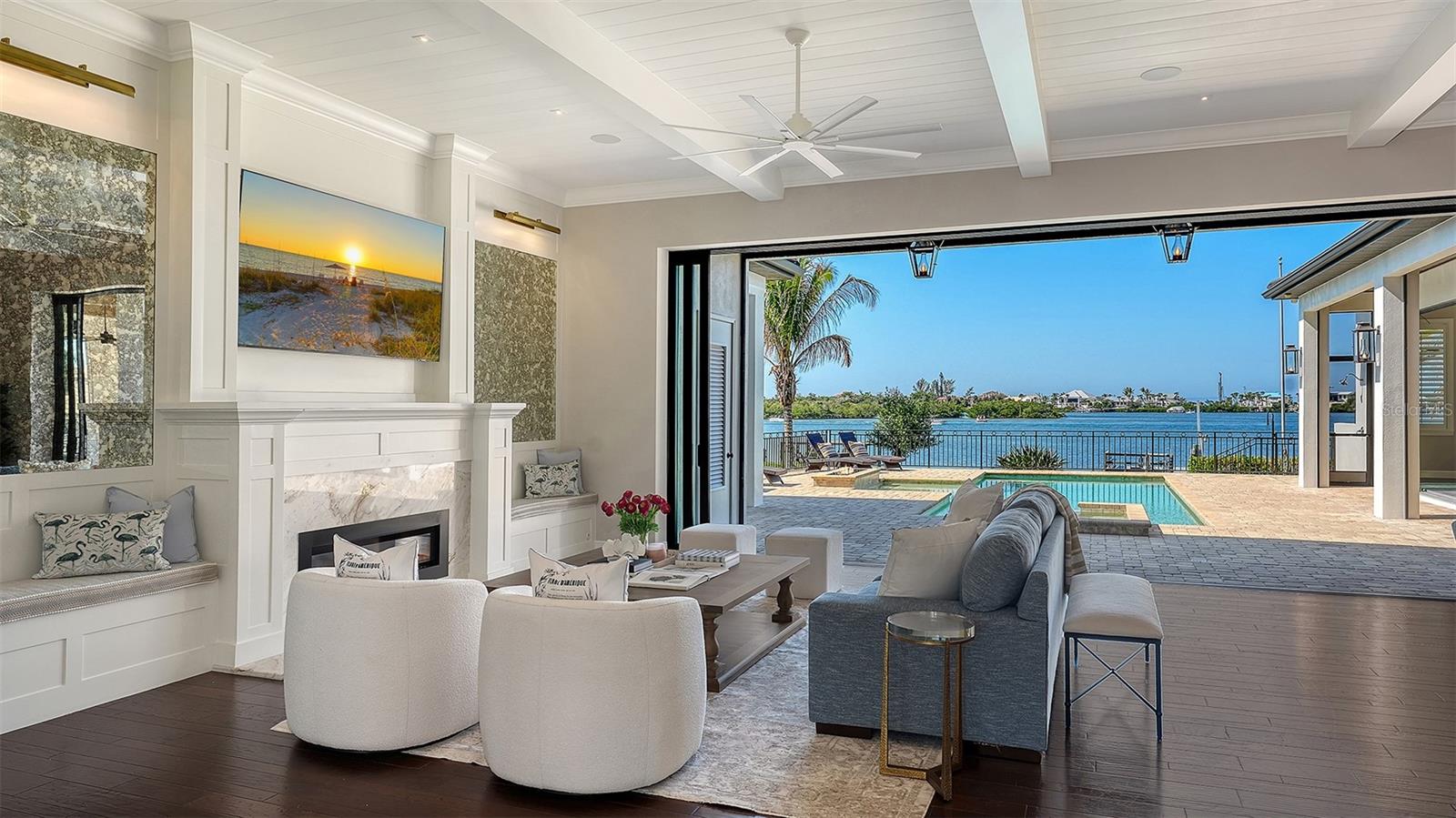 Image 27 of 100 For 313 Lookout Point Drive