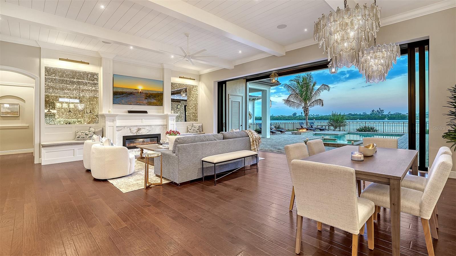 Image 28 of 100 For 313 Lookout Point Drive