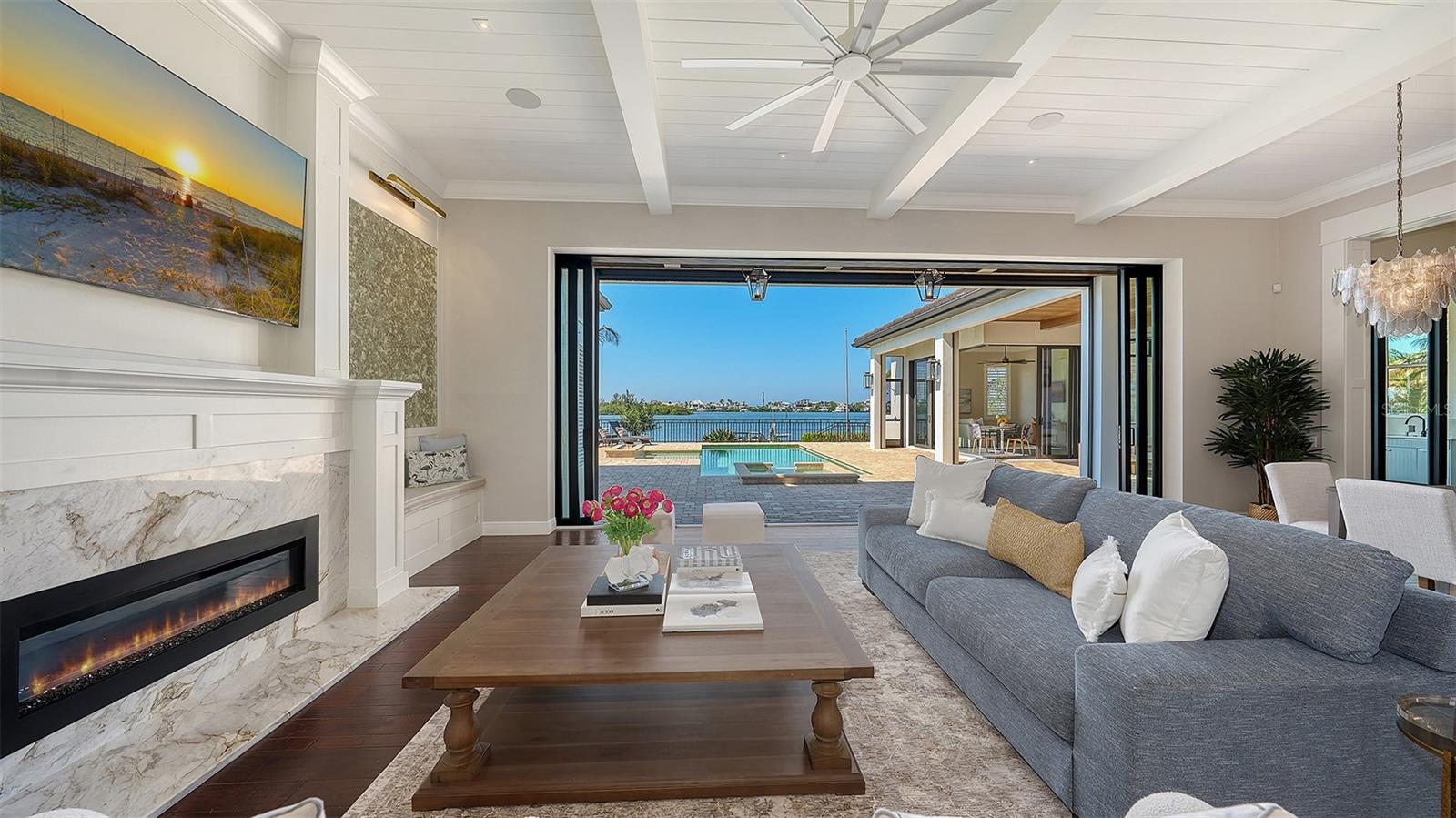 Image 34 of 100 For 313 Lookout Point Drive