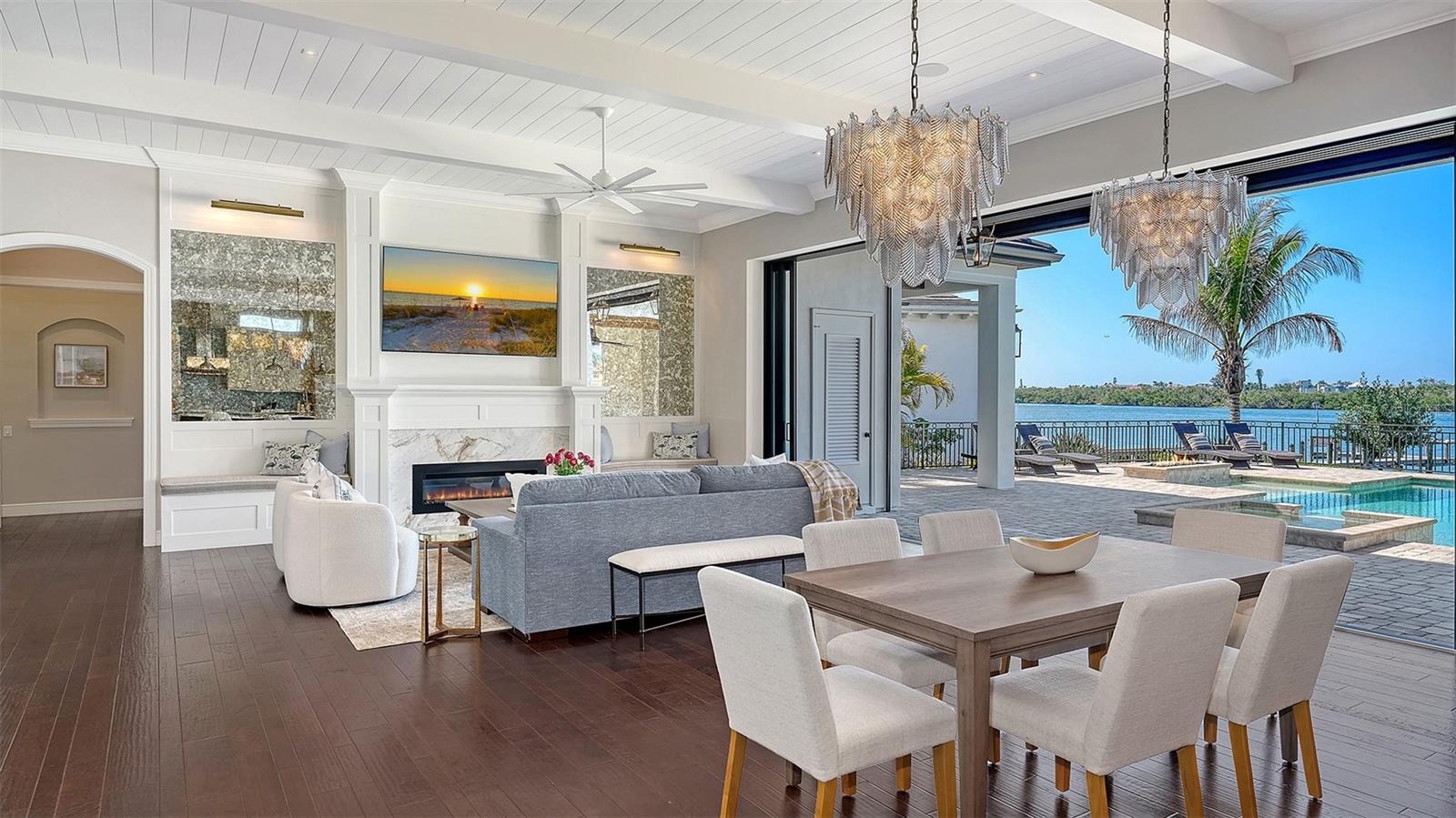 Image 39 of 100 For 313 Lookout Point Drive