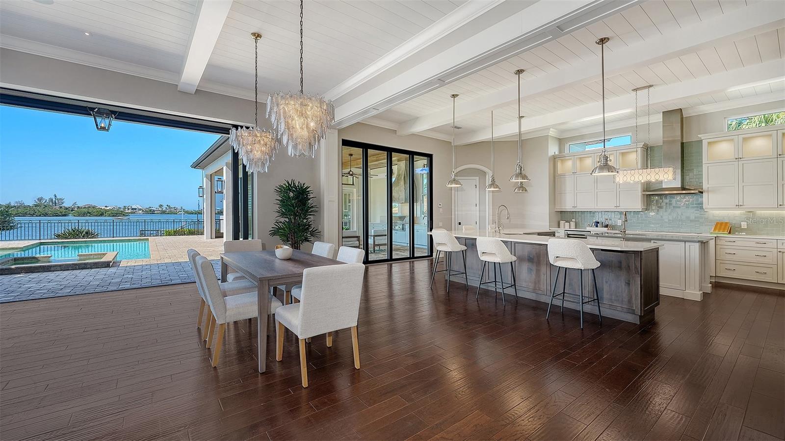 Image 40 of 100 For 313 Lookout Point Drive