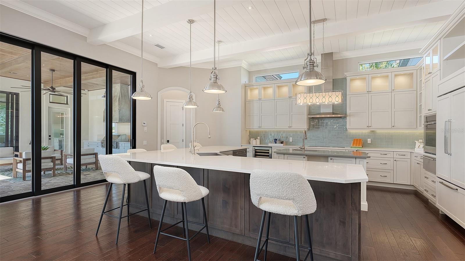 Image 43 of 100 For 313 Lookout Point Drive