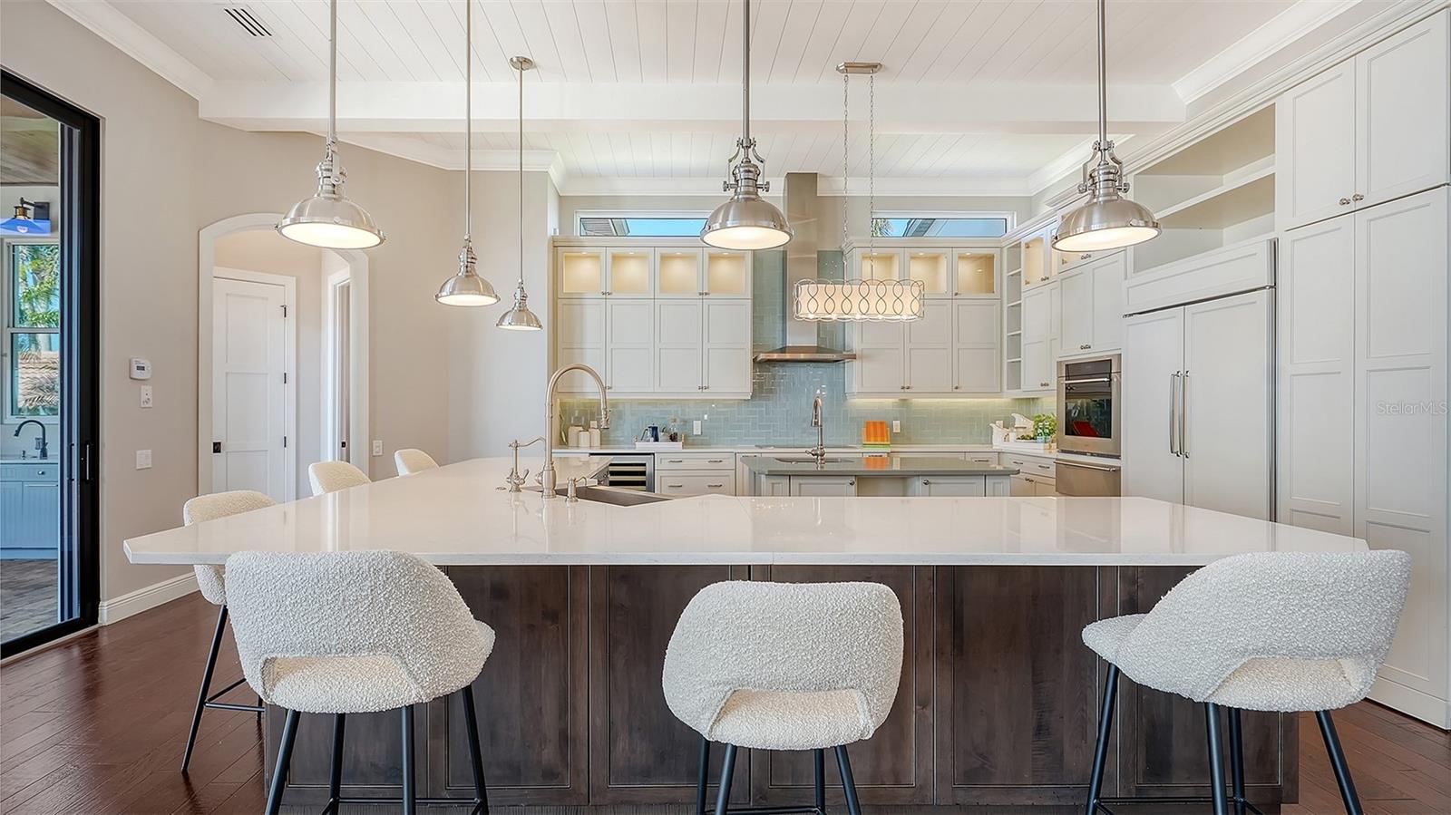 Image 44 of 100 For 313 Lookout Point Drive