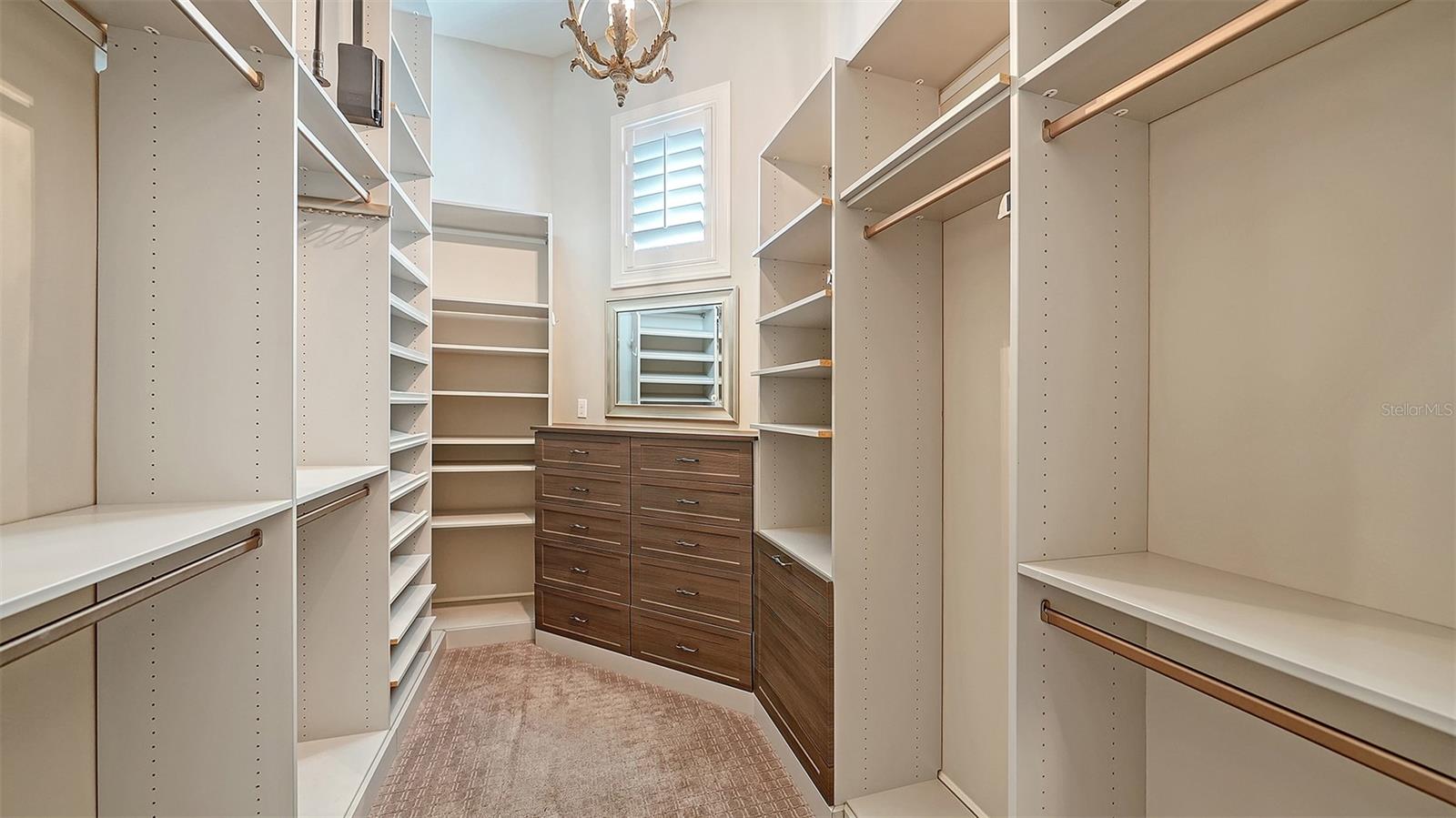 Image 58 of 100 For 313 Lookout Point Drive