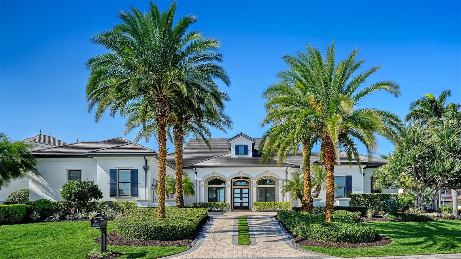 Image 6 of 100 For 313 Lookout Point Drive