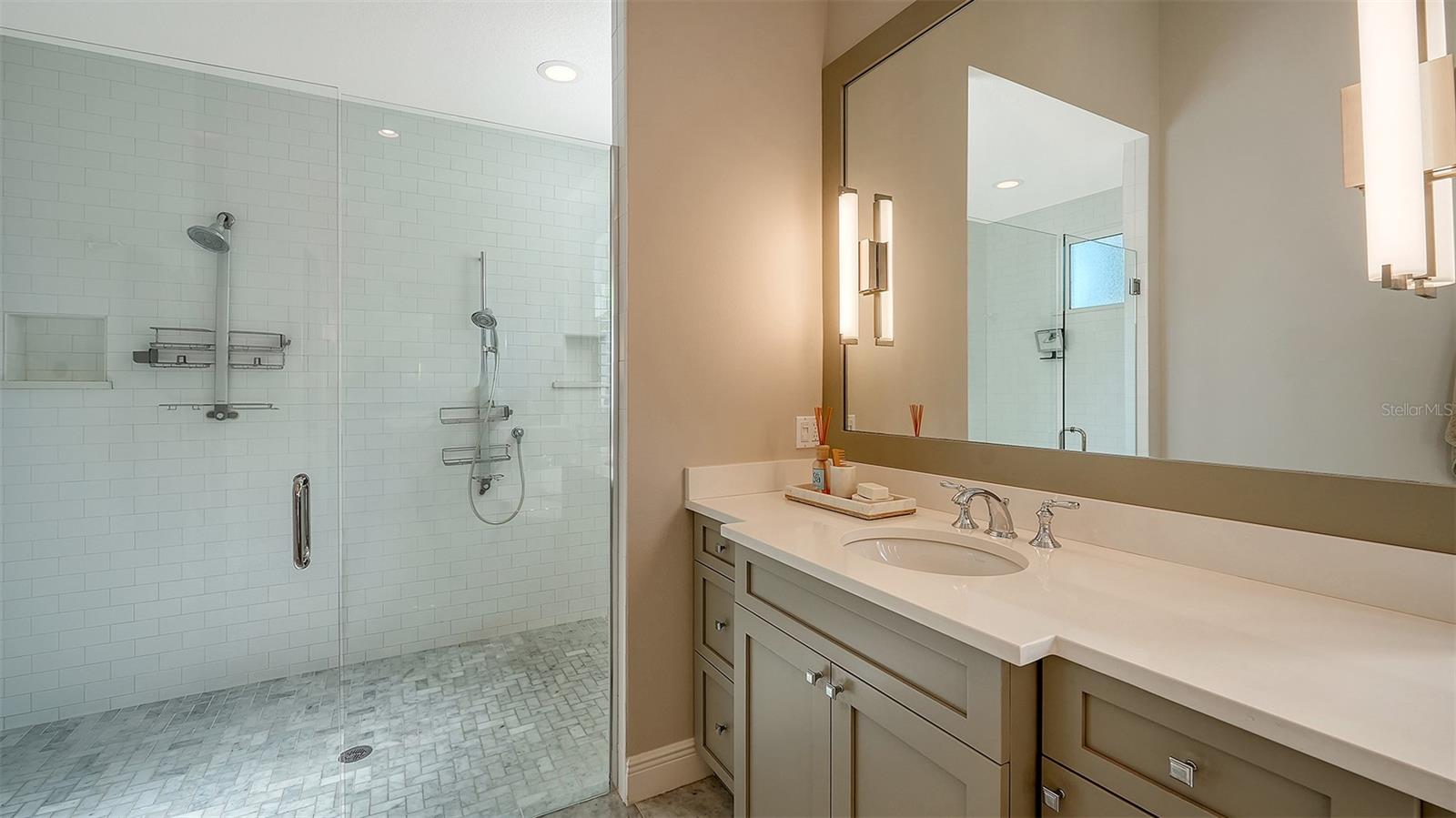 Image 63 of 100 For 313 Lookout Point Drive