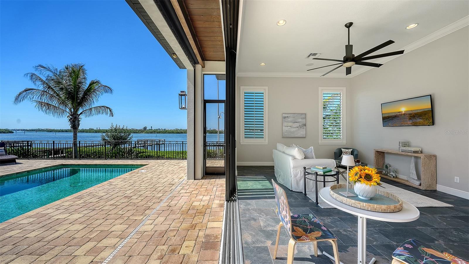 Image 66 of 100 For 313 Lookout Point Drive