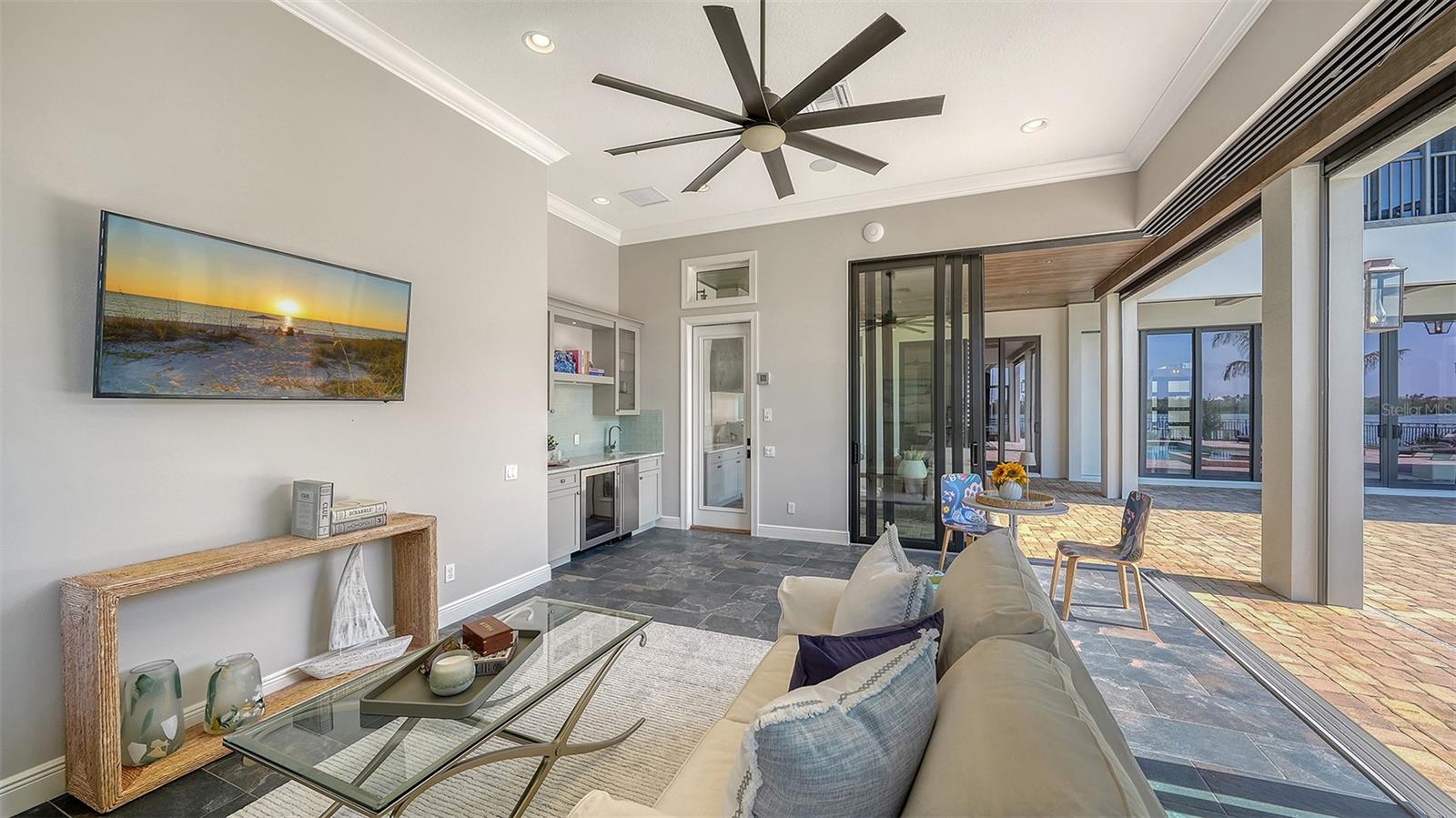 Image 68 of 100 For 313 Lookout Point Drive