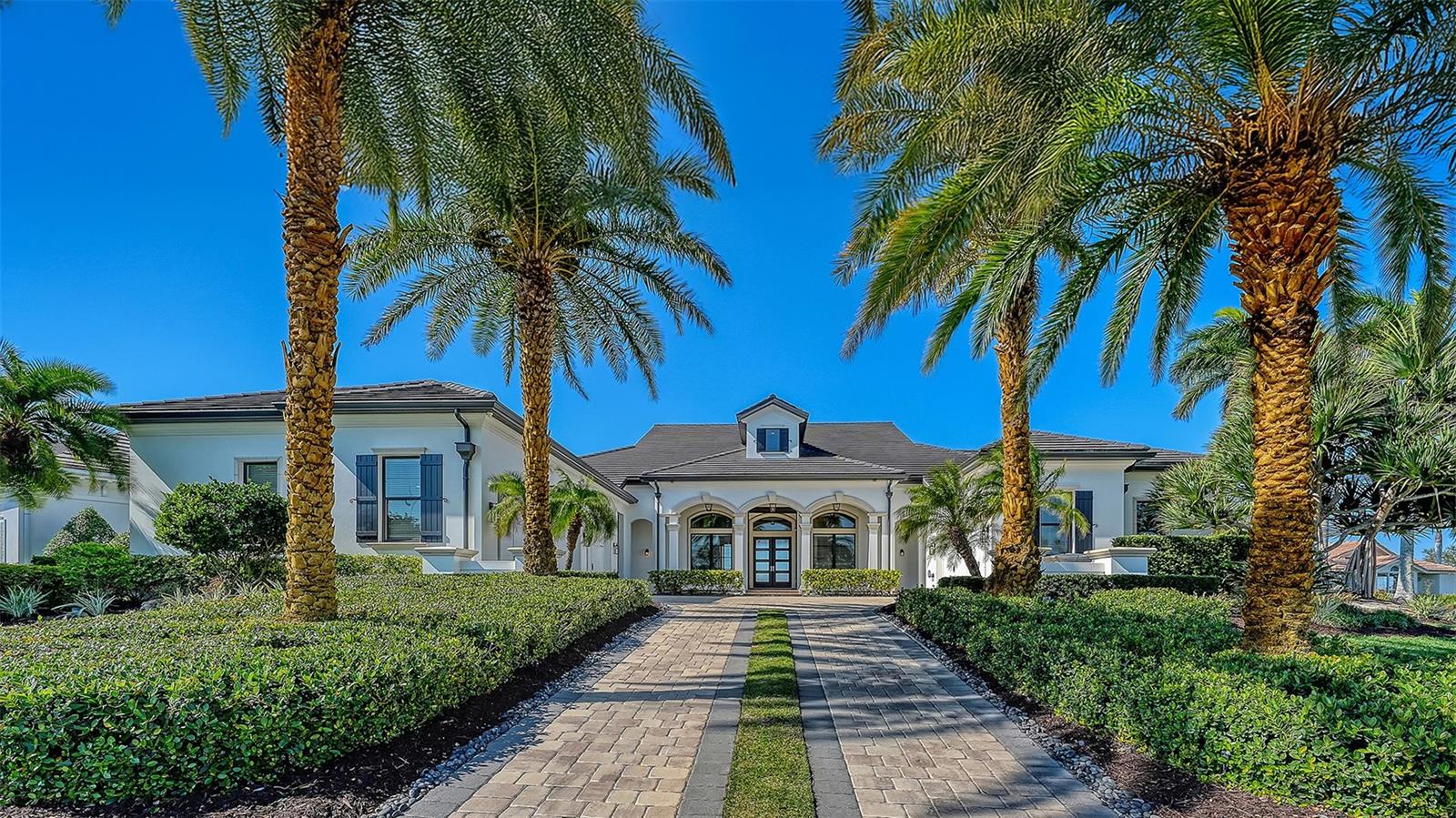 Image 7 of 100 For 313 Lookout Point Drive