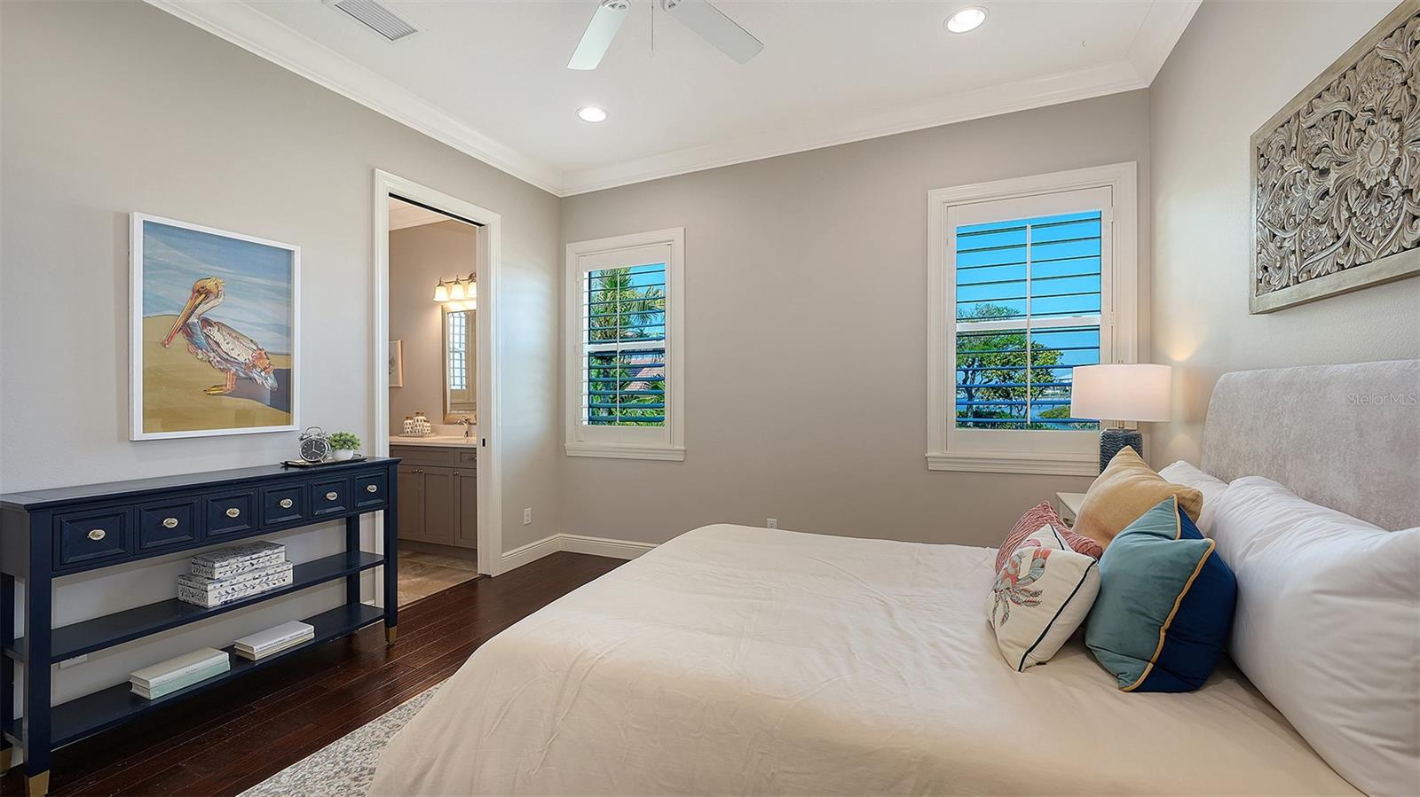 Image 71 of 100 For 313 Lookout Point Drive