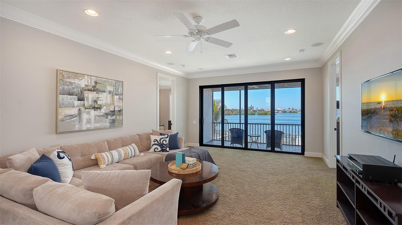 Image 74 of 100 For 313 Lookout Point Drive