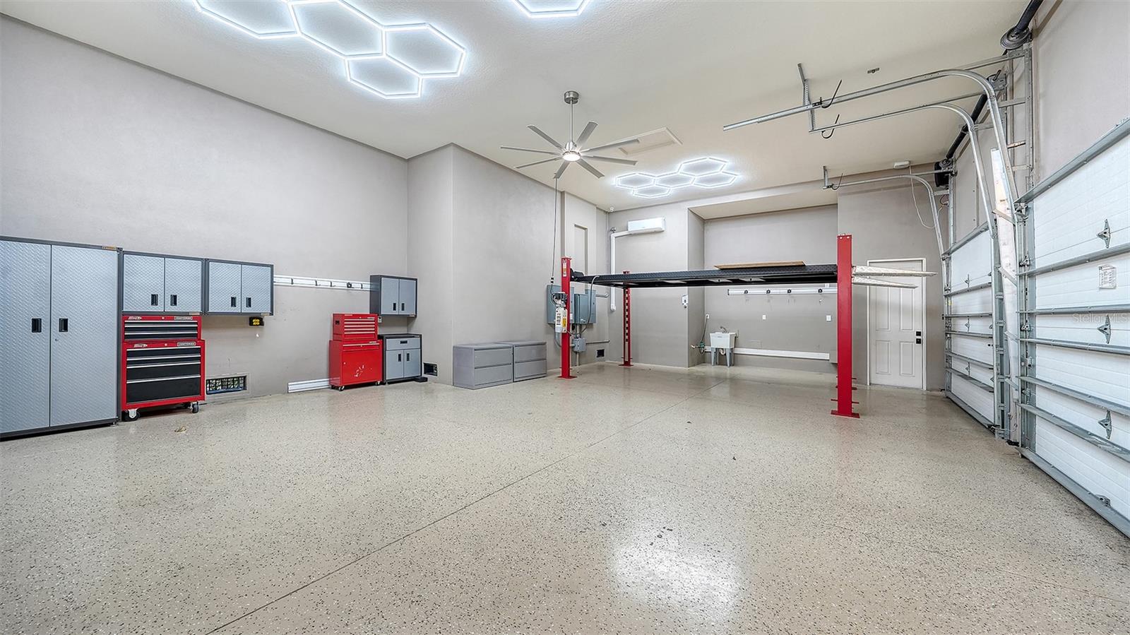 Image 95 of 100 For 313 Lookout Point Drive