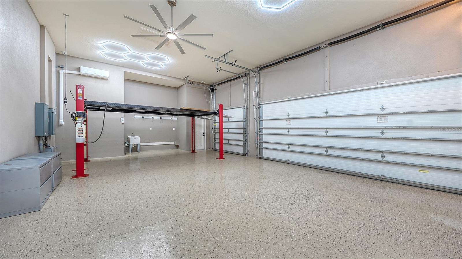 Image 96 of 100 For 313 Lookout Point Drive