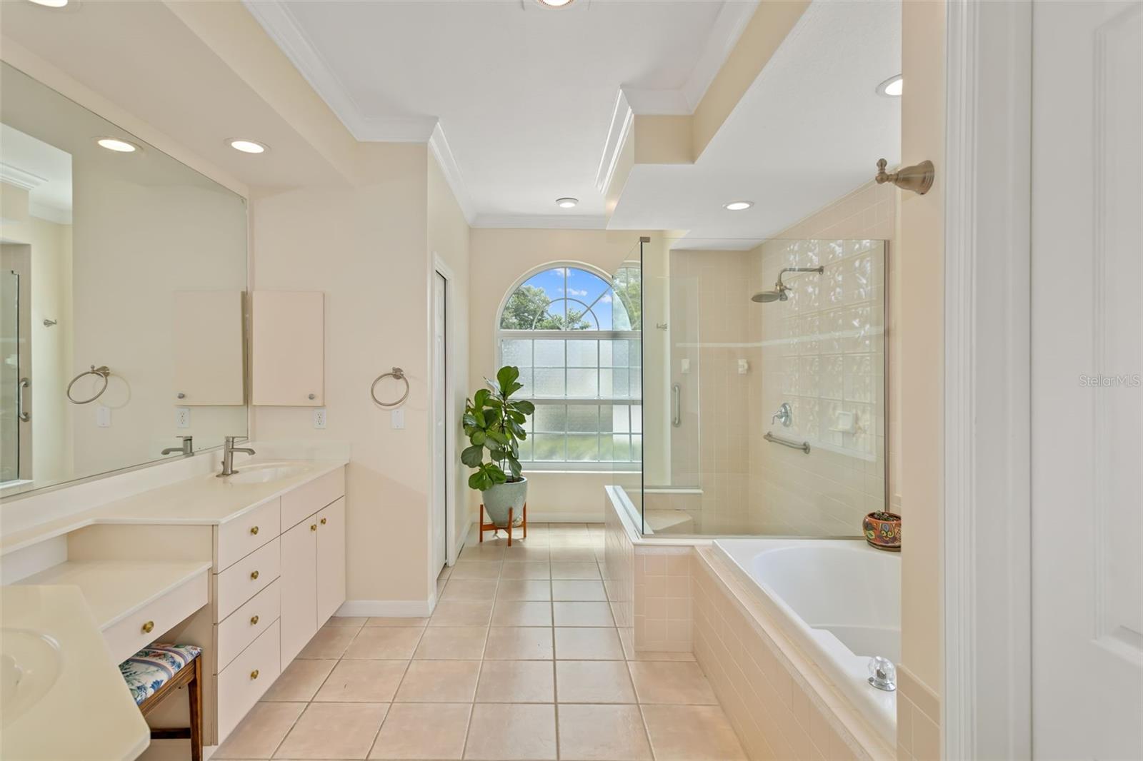 Image 27 of 53 For 10905 Bullrush Terrace