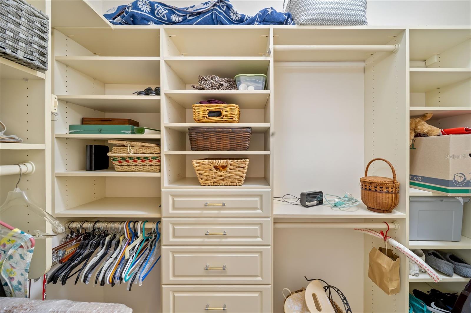 Image 31 of 53 For 10905 Bullrush Terrace