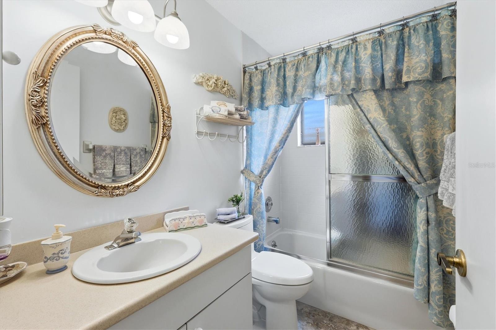 Image 21 of 45 For 140 Inlets Boulevard 140