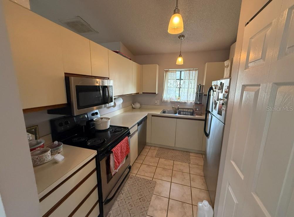 Image 5 of 11 For 2910 63rd Street W