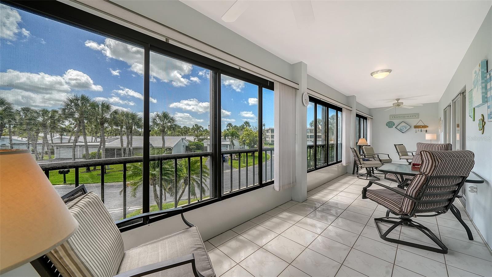 Image 15 of 68 For 225 Hourglass Way 202