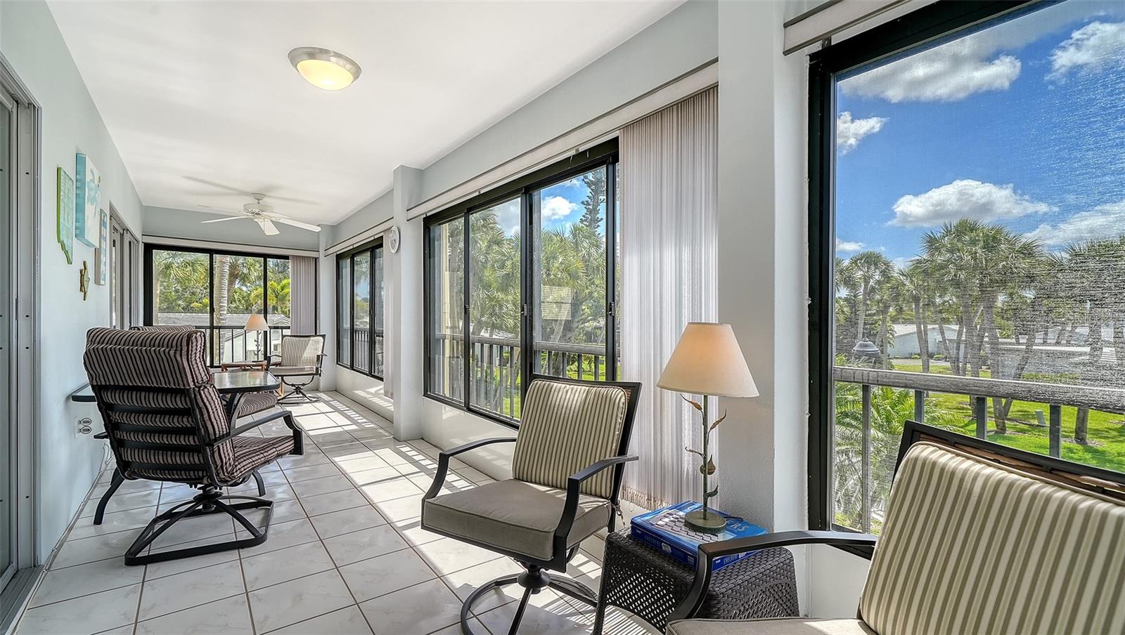 Image 18 of 68 For 225 Hourglass Way 202