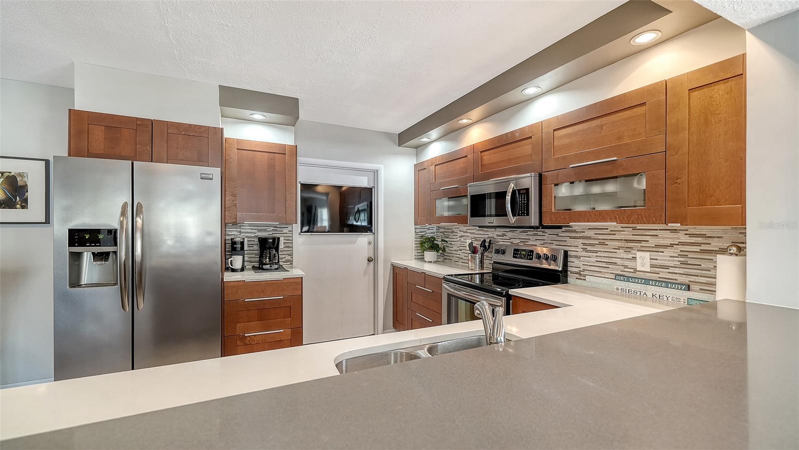 Image 24 of 68 For 225 Hourglass Way 202