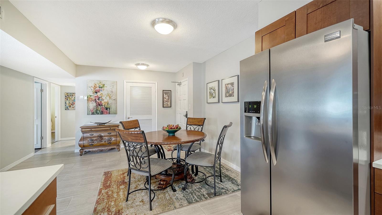 Image 26 of 68 For 225 Hourglass Way 202