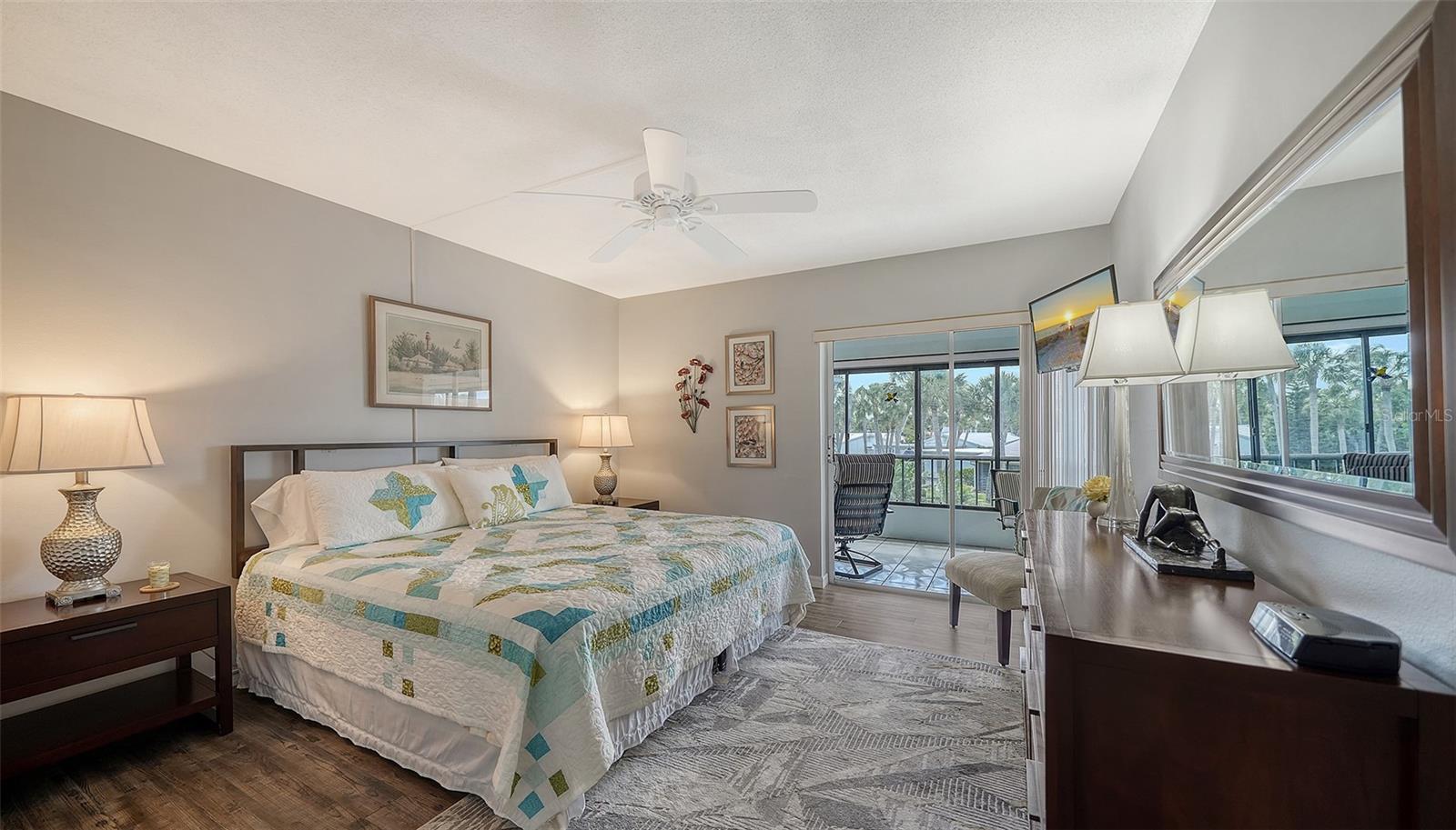 Image 31 of 68 For 225 Hourglass Way 202