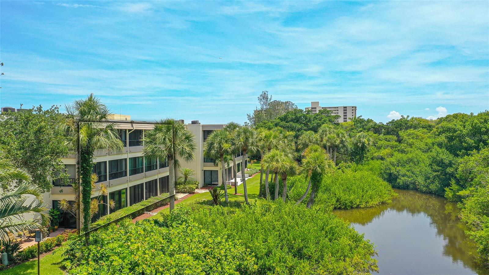 Image 35 of 68 For 225 Hourglass Way 202