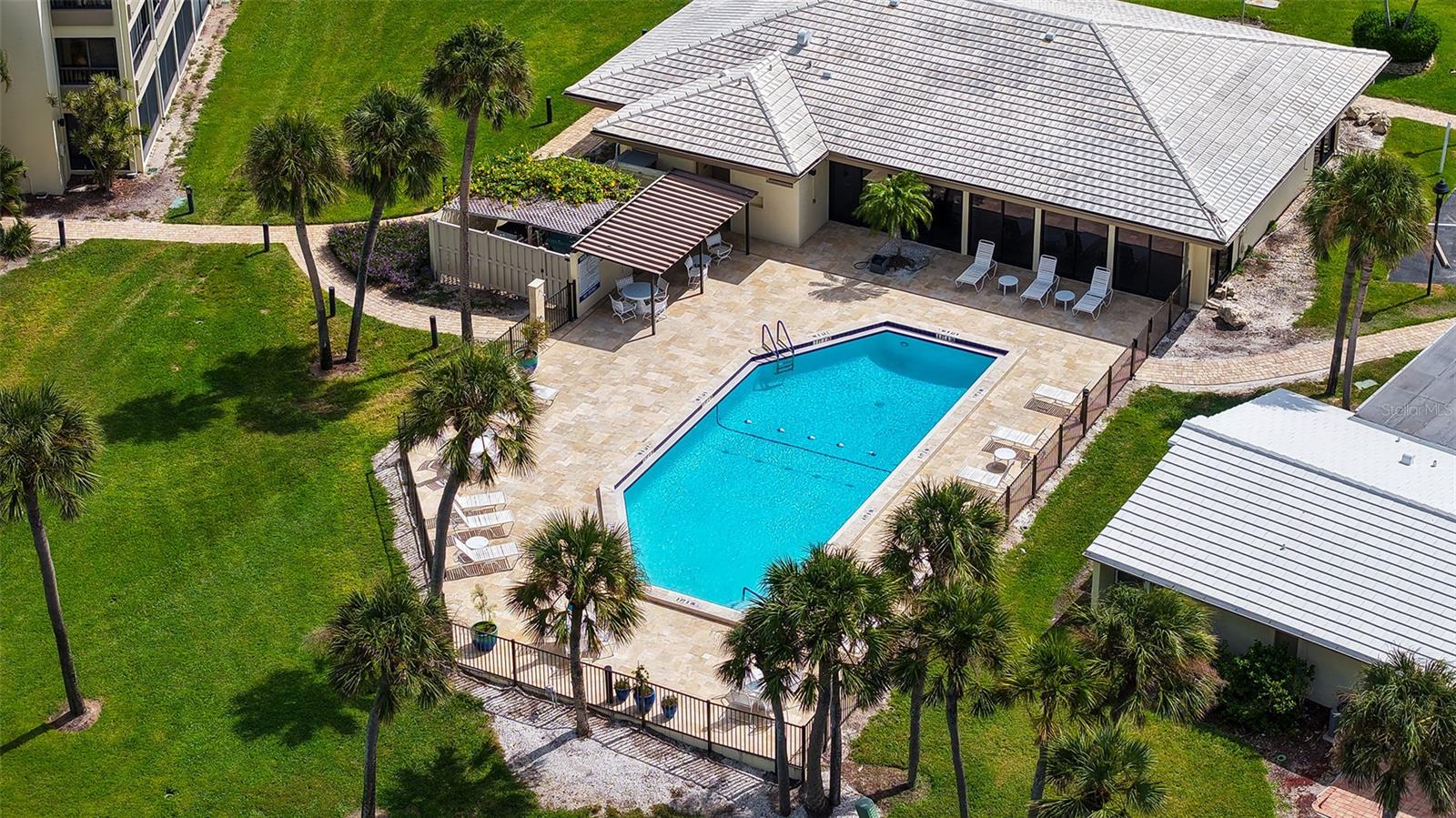 Image 43 of 68 For 225 Hourglass Way 202