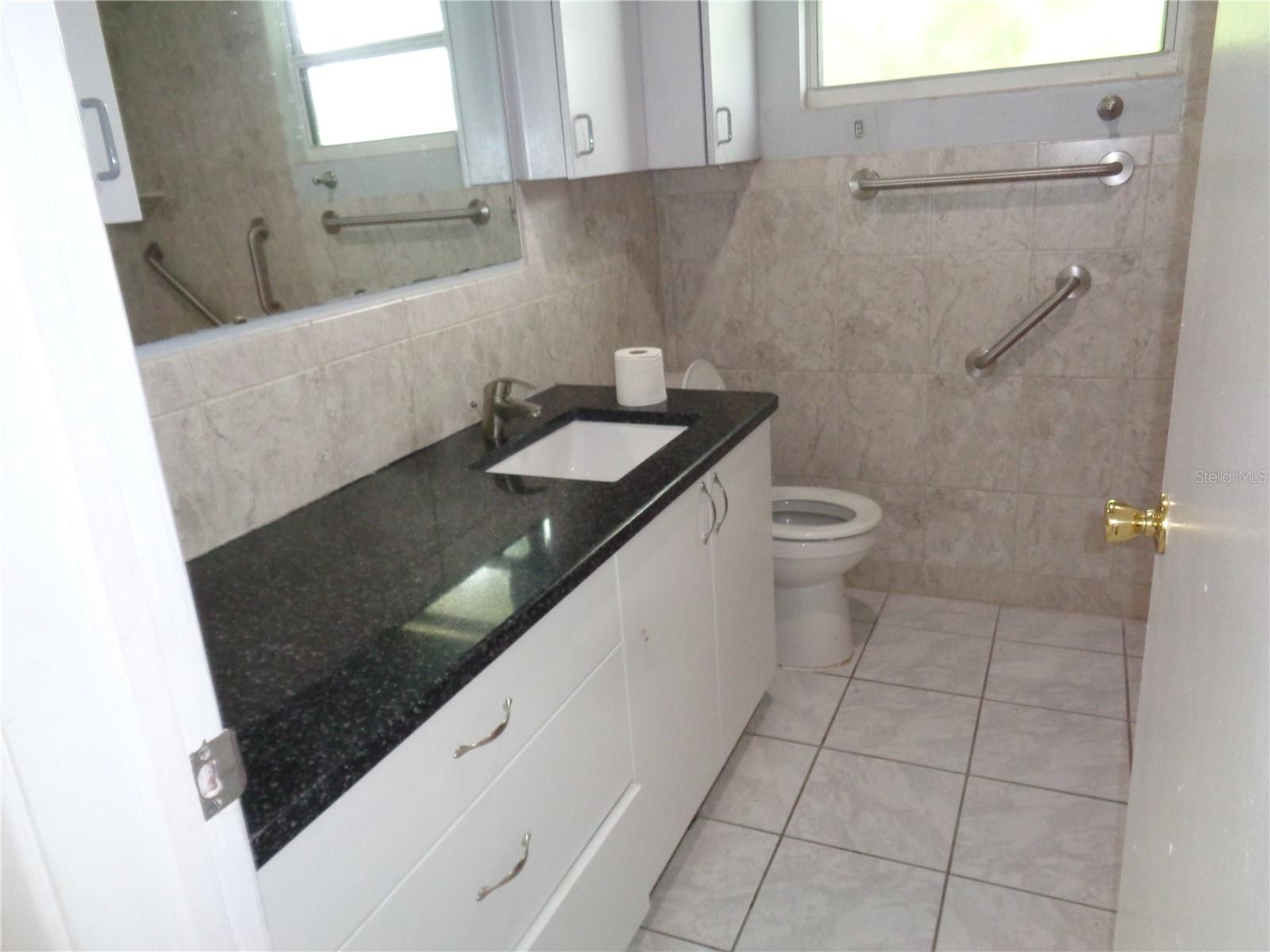 Image 34 of 37 For 1906 Dudley Place