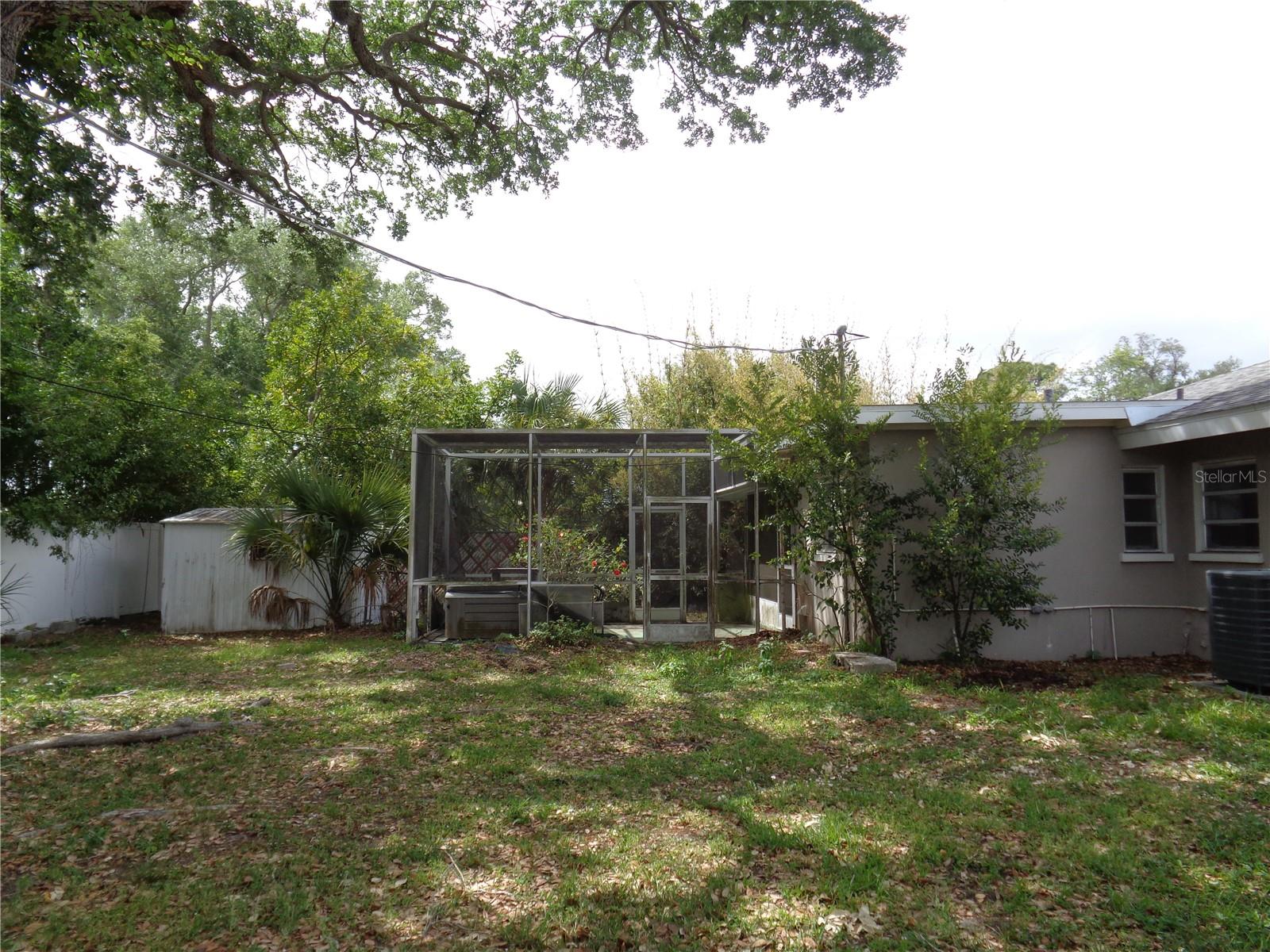 Image 8 of 37 For 1906 Dudley Place