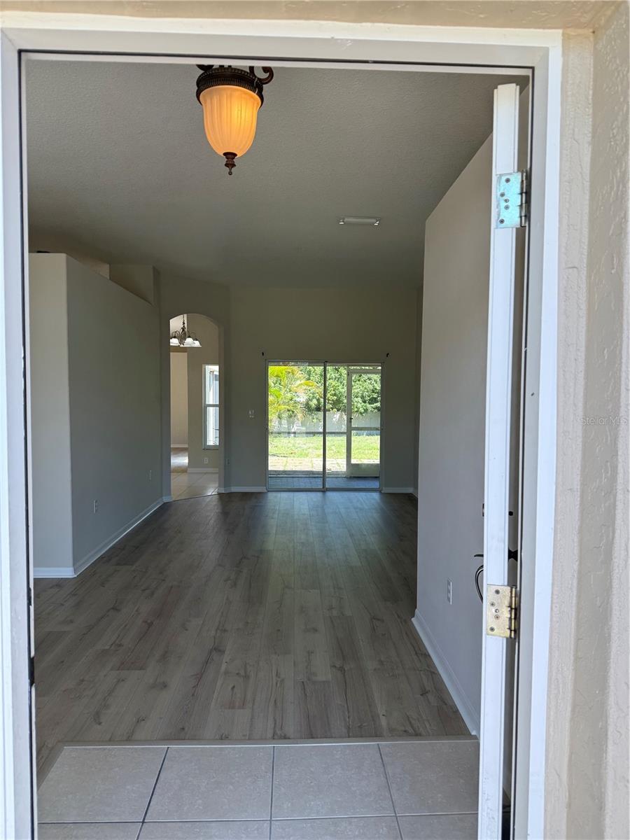 Image 4 of 29 For 4833 Post Pointe Drive