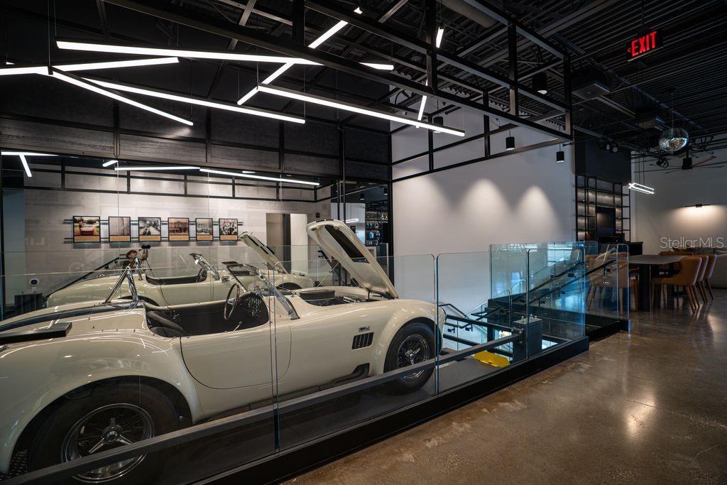 Image 21 of 22 For 7045 Tamiami Trail 102