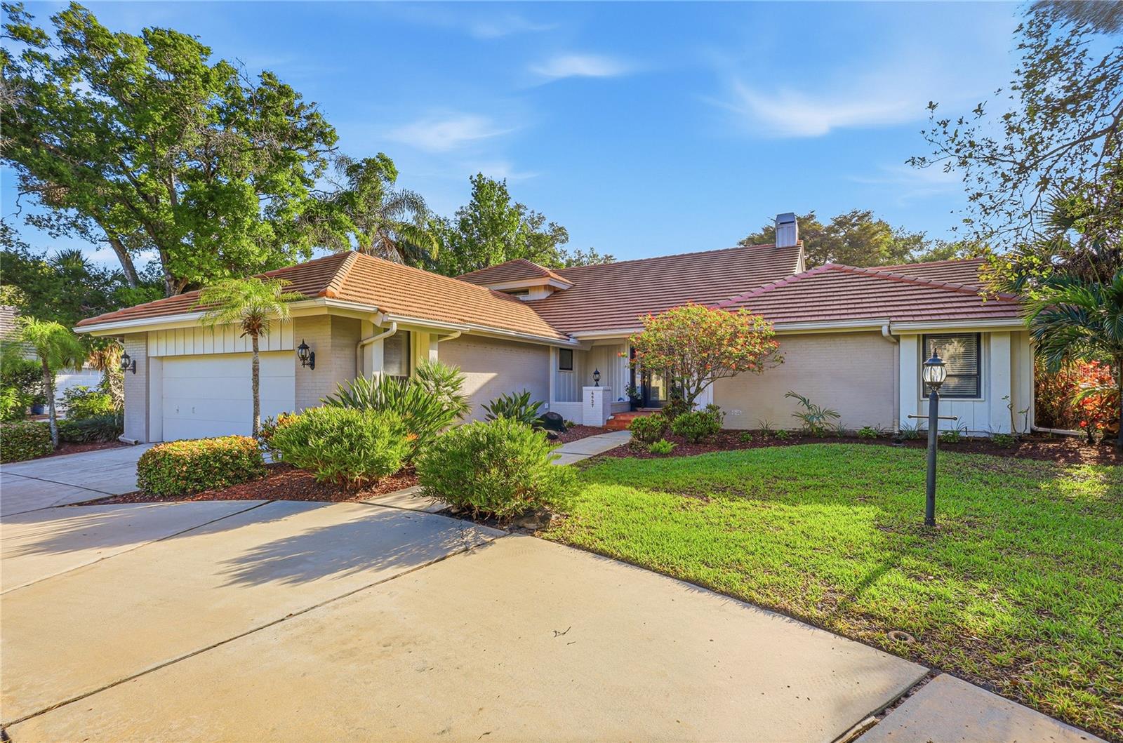 Image 2 of 35 For 4937 Landings Court