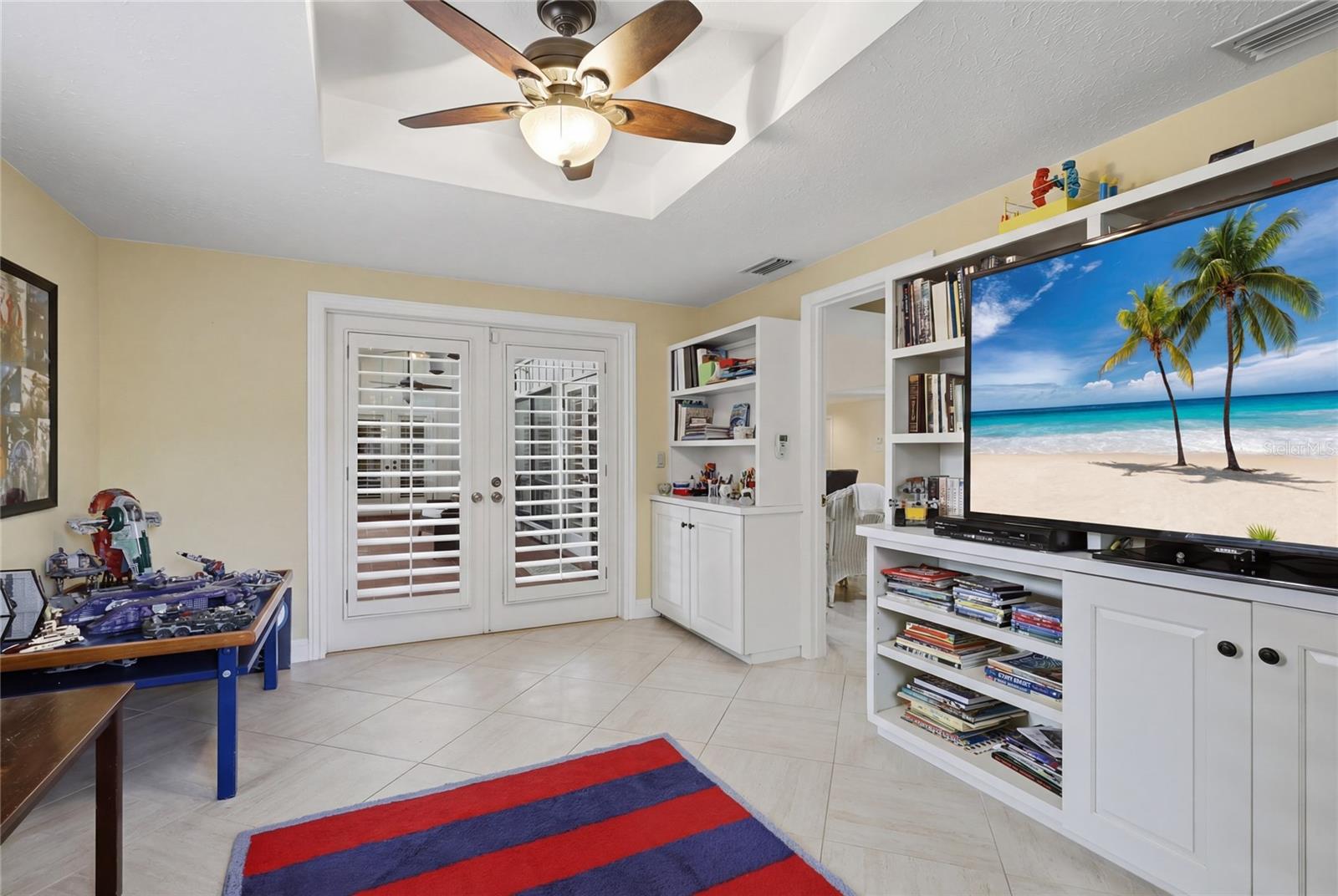 Image 23 of 35 For 4937 Landings Court