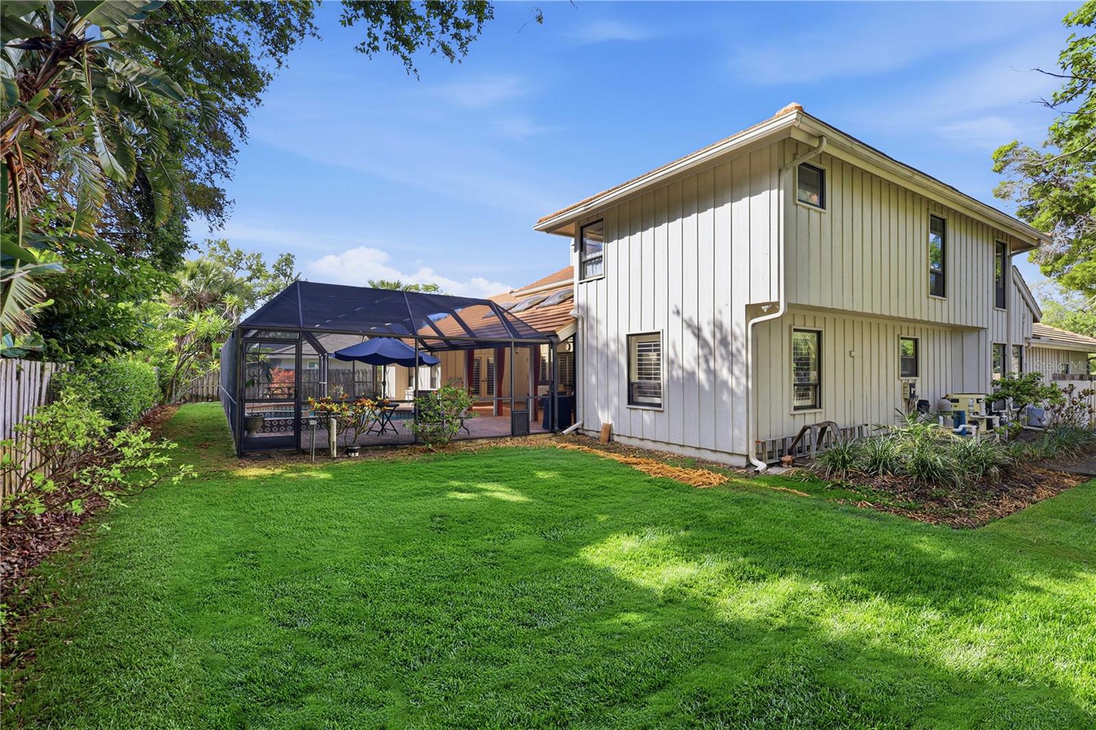 Image 29 of 35 For 4937 Landings Court