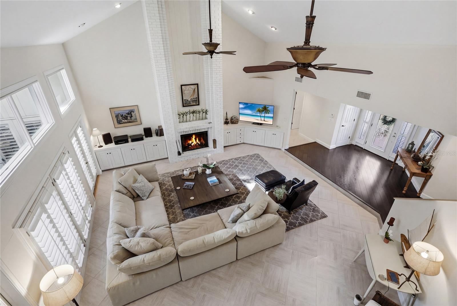 Image 8 of 35 For 4937 Landings Court