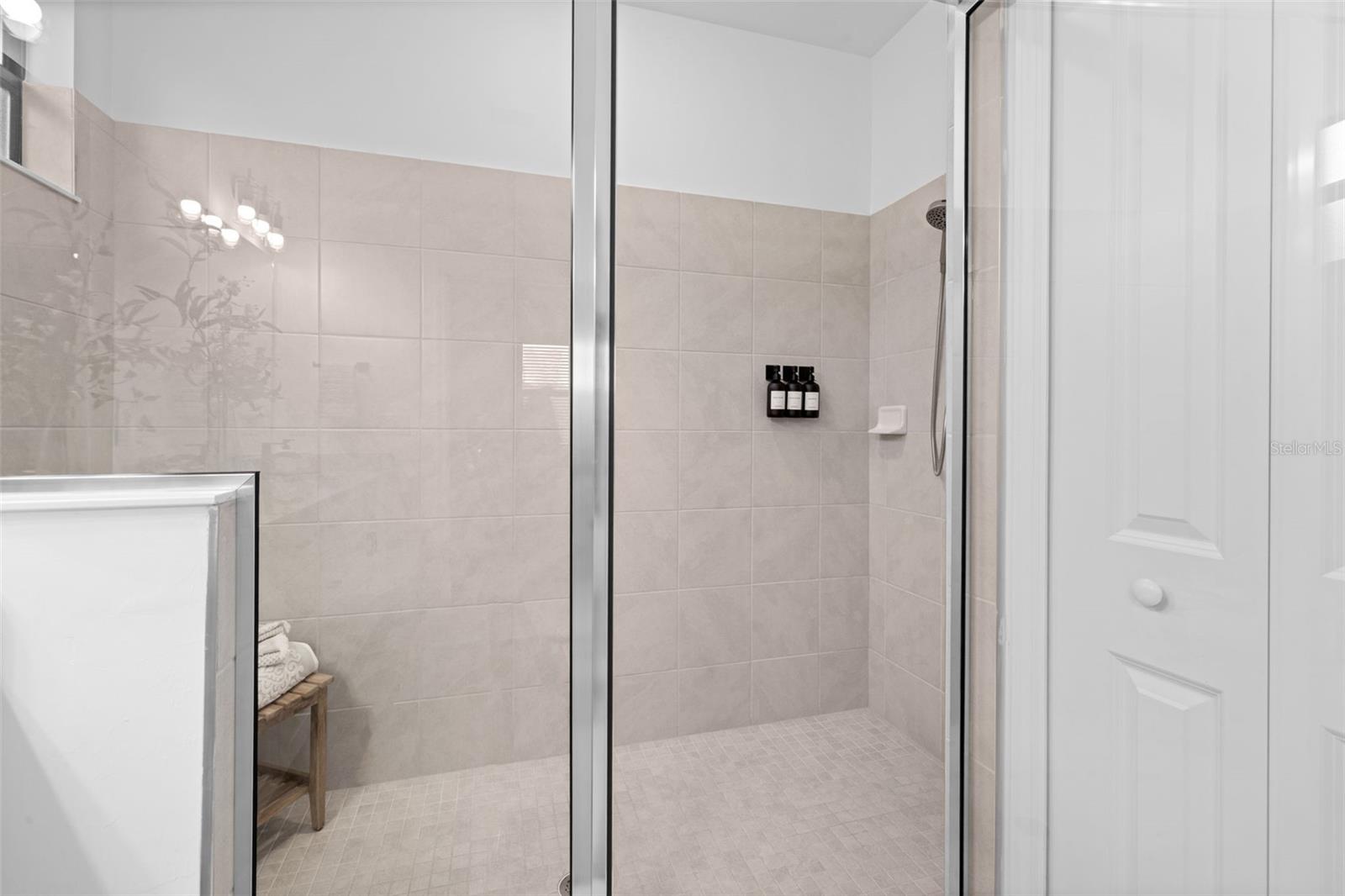 Image 39 of 65 For 1842 Isles Road